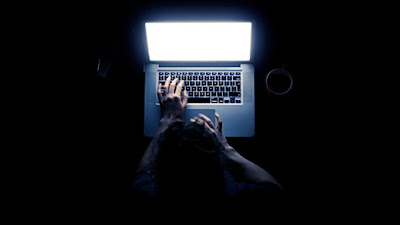 لماذا الإنترنت المظلم موجود؟ من قام بتطويره ويموله حتى الآن؟