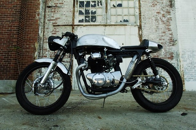 Honda 350 Ex. this very tidy Honda CB350