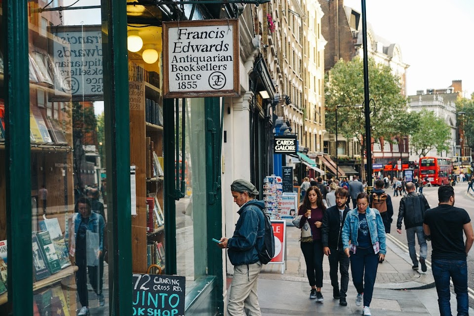 チャリング･クロス･ロード（Charing Cross Road）