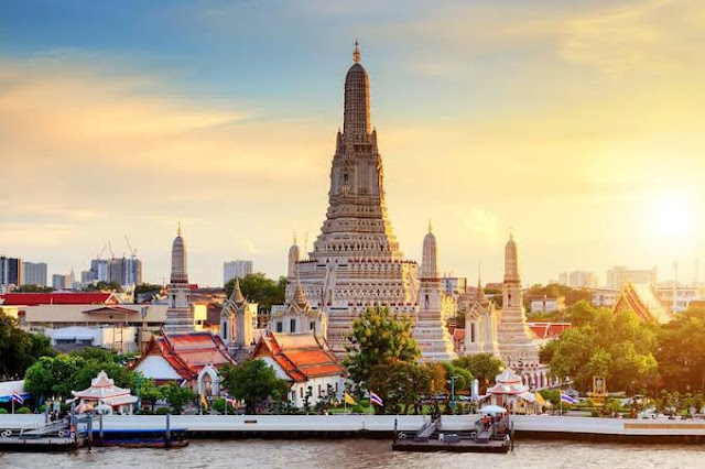 Traveling to Bangkok? Check Out These 10 Tourist Sites