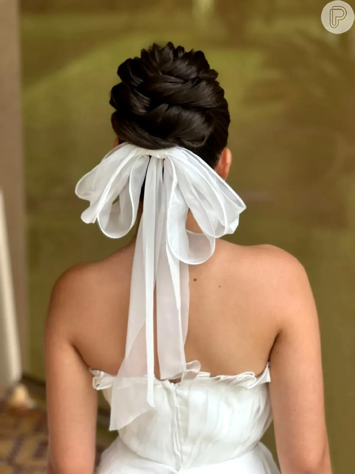 Penteado para noiva: laço de cabelo