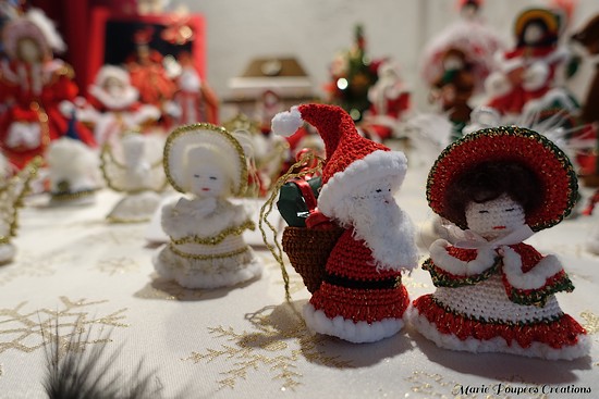 Poupées et figurines de Noël