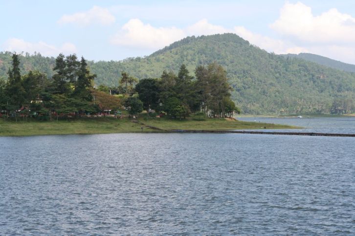 Alam Indonesia Objek Wisata Waduk Darma Kuningan Jawa Barat