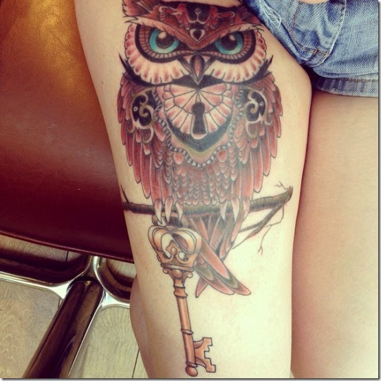 cool_chouette_avec_cl_cuisse_de_tatouage_pour_les_filles