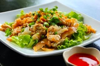 ก๋วยเตี๋ยวผัดซอสพริก