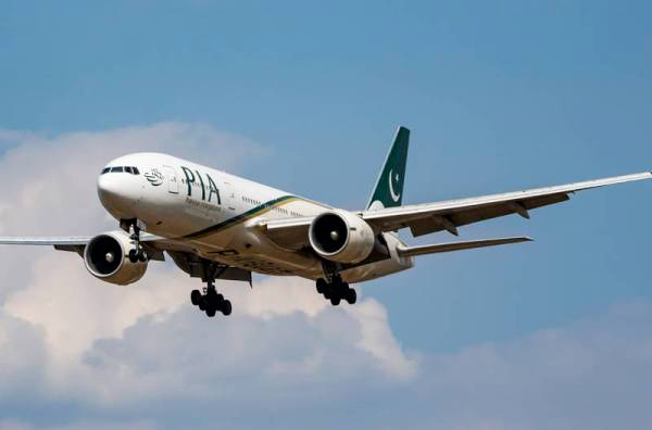 KL Lahore Pakistan Flights Resumed