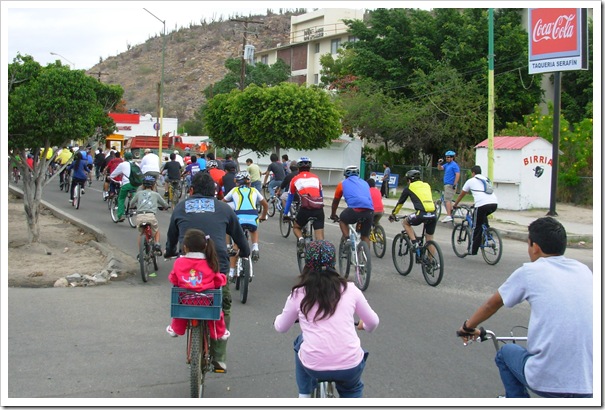 dando vuelta en la "Av. alta tension"