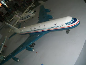 O Shanghai Y-10, contrafação do Boeing 707 não foi muito mais longe da maquete