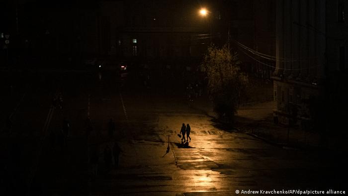 Más de 10 millones de ucranianos sin electricidad por recientes bombardeos rusos