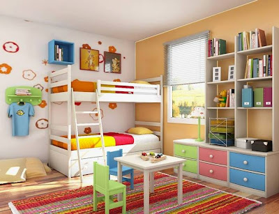 <img alt="chambre d'enfant avec un superposé, et multiple couleurs"