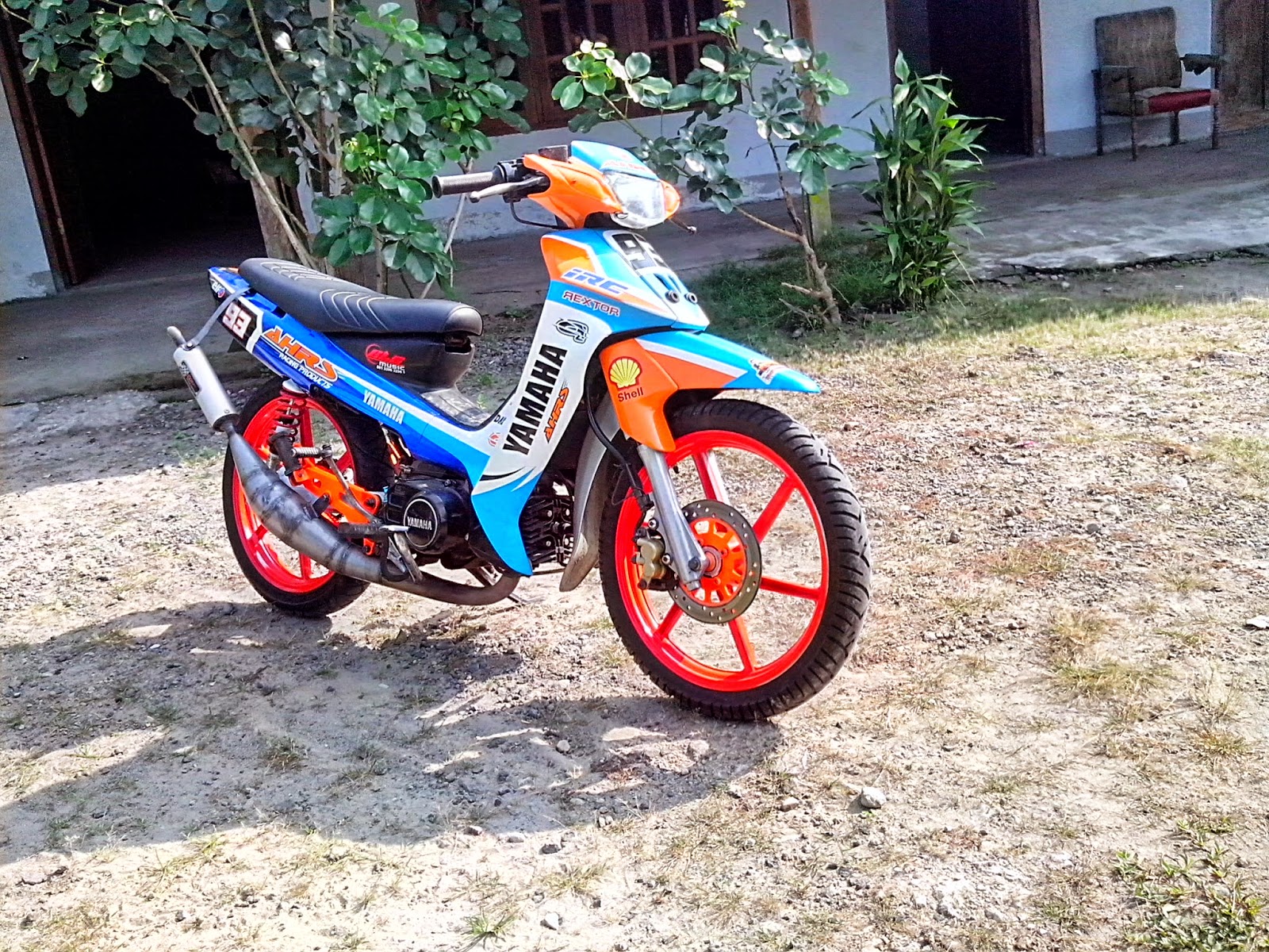 F1ZR YAMAHA 110CC GUDEAL PUJANGGA