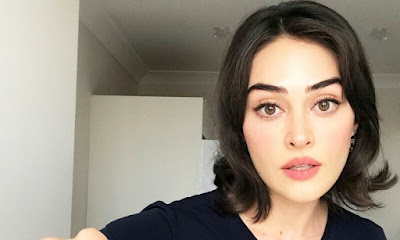 "Halima Sultan", show, women clothing, Turkish actress Isra Bulgach, Fans were, 'Victoria Secret', first time, 'Ertugrul Ghazi', bold outfit,Pakistan,