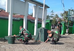 Personil Koramil Somagede Lakukan Pembersihan Pangkalan