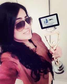 Radhika Madan - Penghargaan Akademi Televisi India