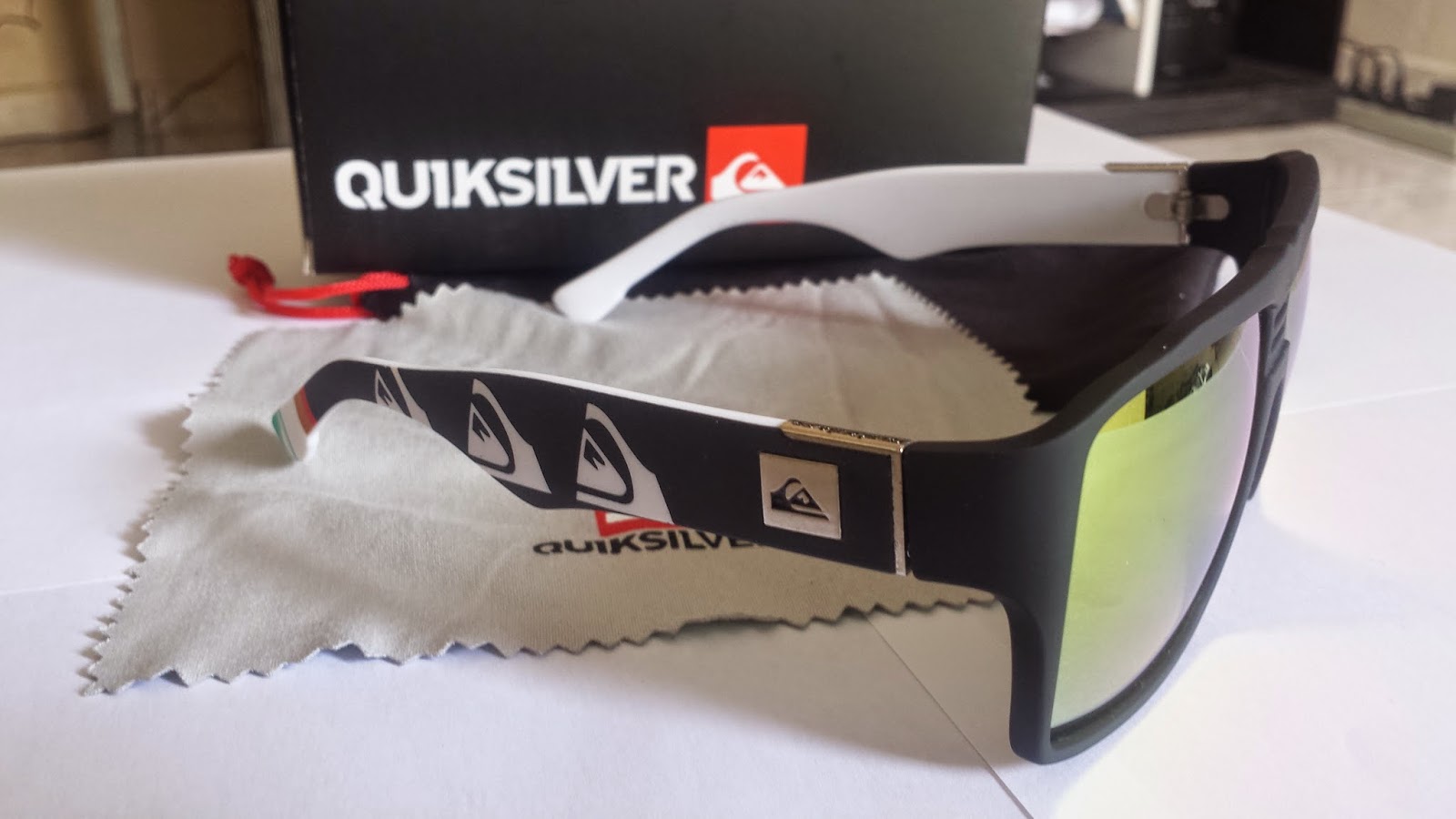 Imagens de oculos de sol quiksilver the ferris