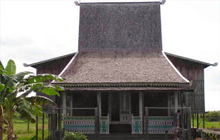 Rumah Adat di Indonesia