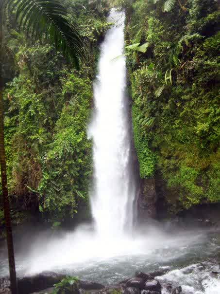 foto curug sawer majalengka