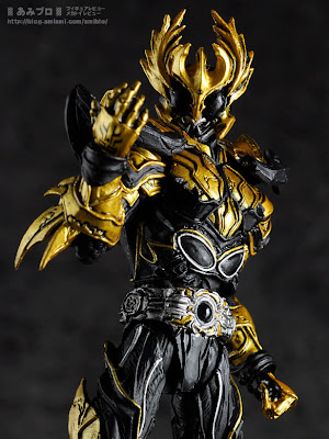 Bandai SIC Kiwami Tamashii Kamen Rider Kuuga Rising Ultimate Form figure