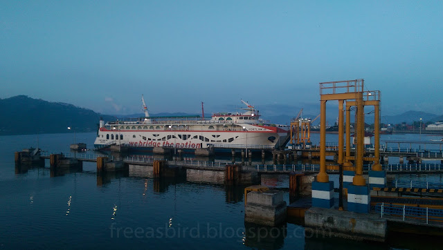 Kapal ferry padangbai - lembar