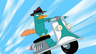 Perry el ornitorrinco en motocicleta