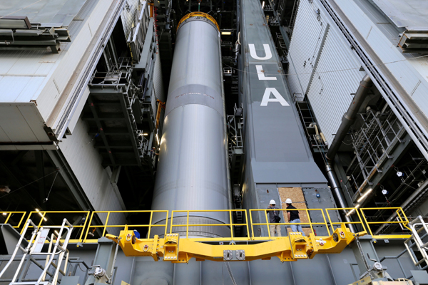 The Pathfinder Tanking Test (PTT) booster for the United Launch Alliance's (ULA) Vulcan Centaur rocket is placed atop its mobile launcher platform inside the Vertical Integration Facility (VIF) at Cape Canaveral Space Force Station (CCSFS) in Florida...on February 15, 2021.