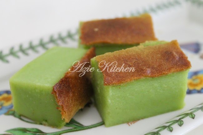 Kuih Bakar Istimewa Azie Kitchen Yang Paling Sedap - Azie 