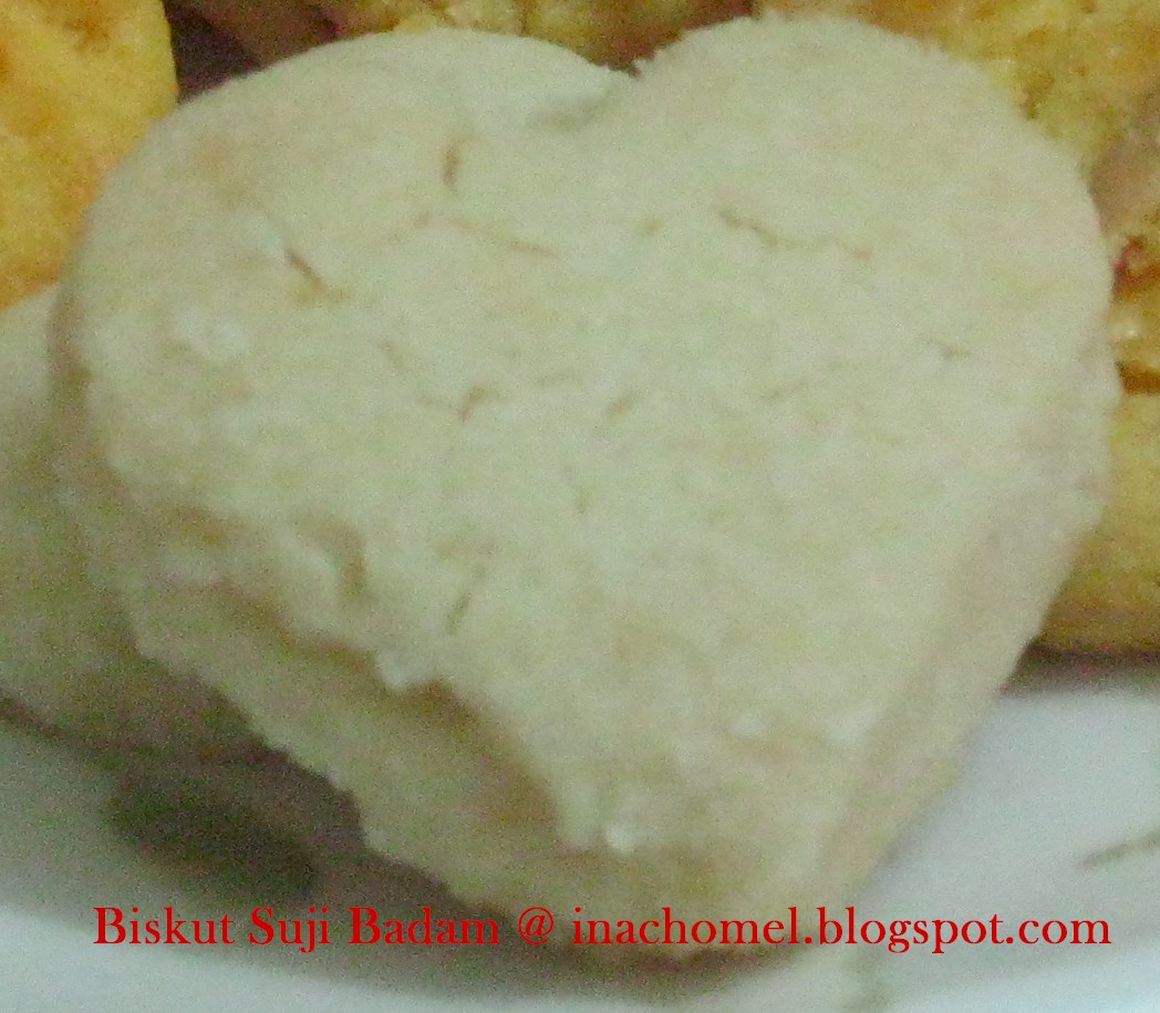 Inachomel: BISKUT SUJI BADAM