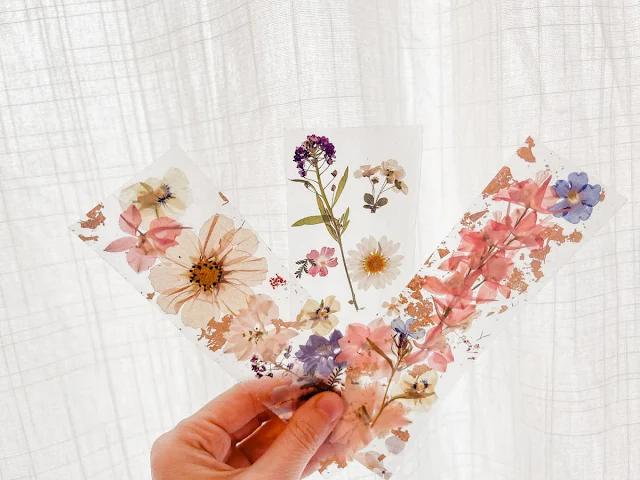 How to make Flower Pressed Bookmarks