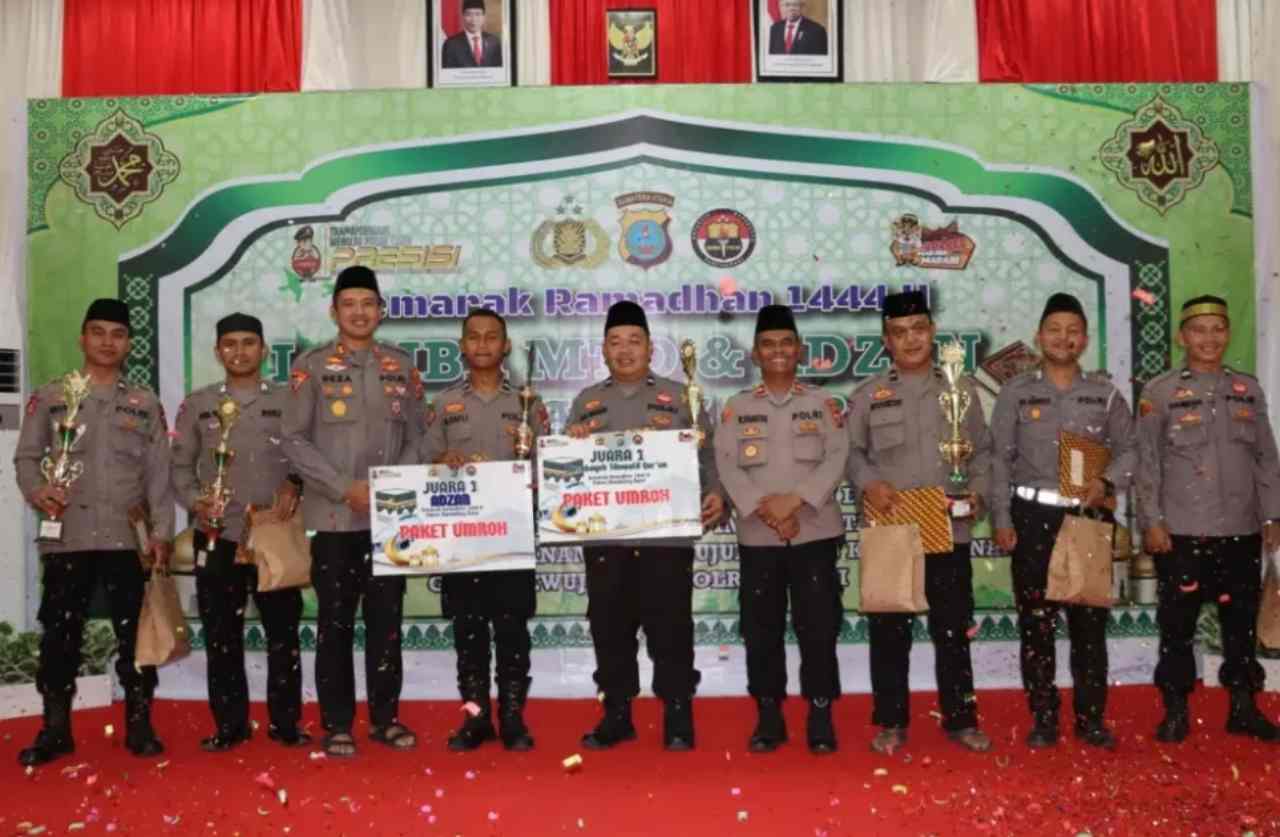 Grand Final Lomba MTQ dan Lomba Adzan, Kapolres Madina Serahkan Tiket Umroh Kepada Pemenang