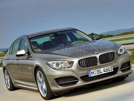 2011 BMW 5-Series 528I Sedan Right Side