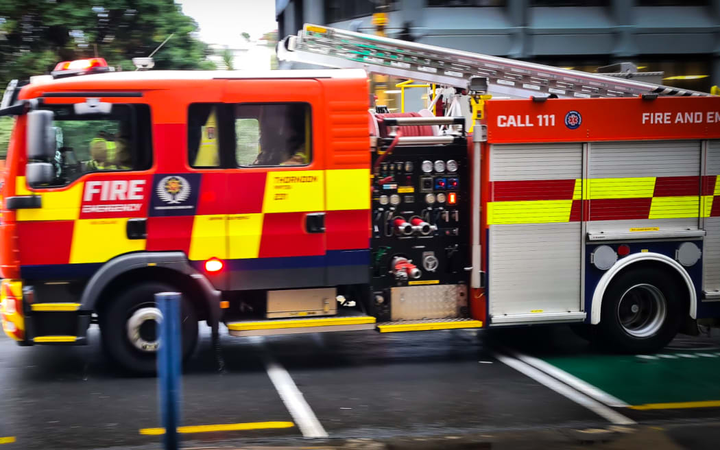 Một người chết sau vụ cháy nhà ở Dunedin.