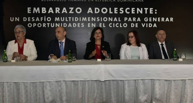 Estudio confirma el alto costo del embarazo en las adolescentes