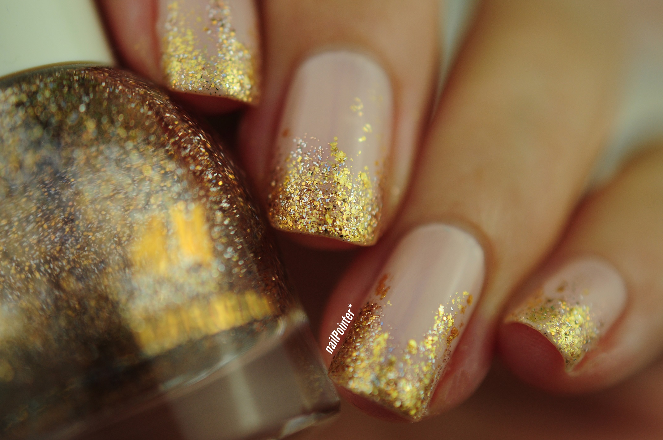 Christmas Party Nails // Nude & Gold Glitter/Foil Nail Design