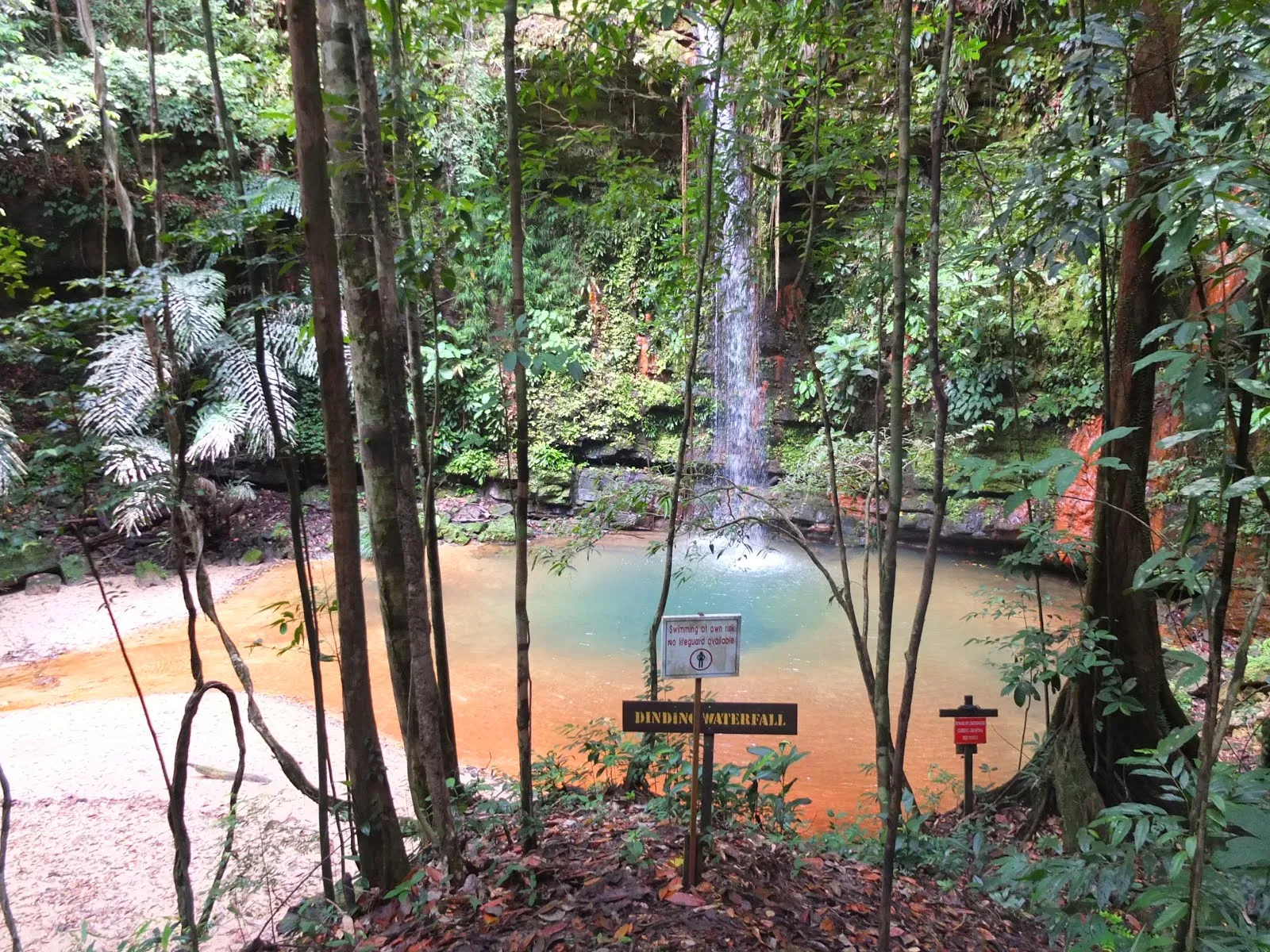 Come to Miri: Dinding Water @ Lambir National Park, Miri.