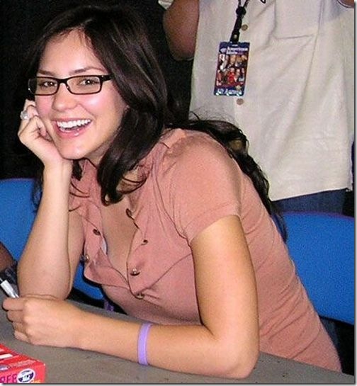 Sexy-Hot-nerdy-girls-12