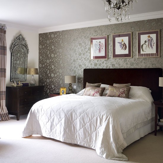glam+wallpaper+in+bedroom.jpg