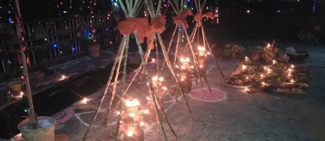 Chhath Puja 2020: Know How to Decorate the Chhath Ghats with Designer Gates with Colorful Lights