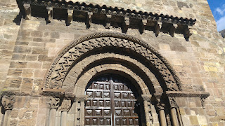 Portada románica, Nicolás, Avilés, Paseo por Avilés medieval