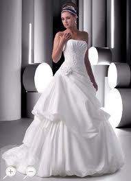 Wedding Dress and Wedding hairstyle 2011