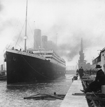 TITANIC AT DOCK