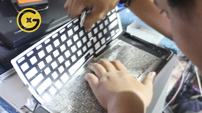 Ganti keyboard MacBook Pro A1286