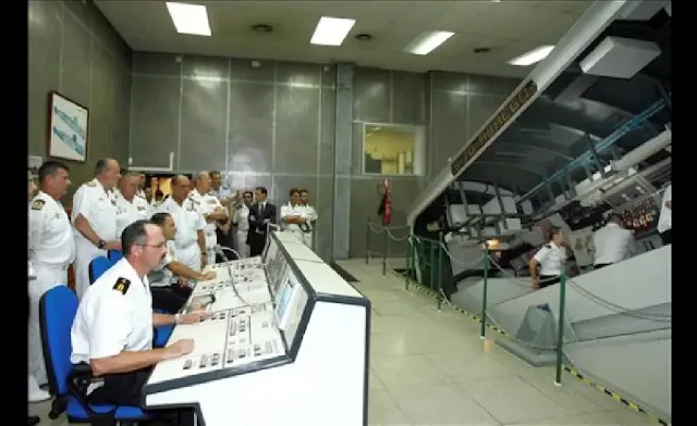 Armada Española, simulador de plataforma submarinos S-70, Escuela Submarinos – Cartagena.