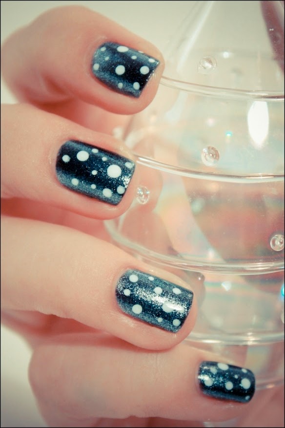 Amazing Collection of Sparkling Nail Art