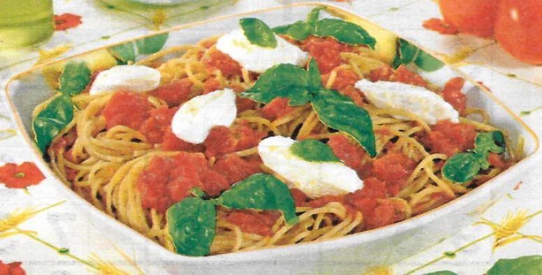 Pasta al pomodoro con ricotta