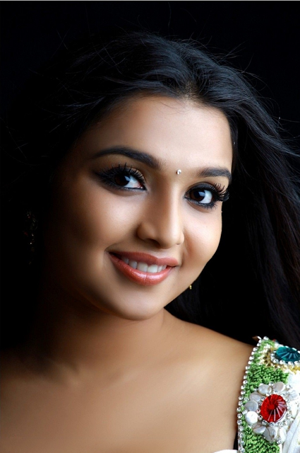 Most Popular Celebrities Deepti Nambiar HD Wallpapers