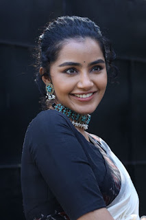 Anupama Parameswaran Stills at 18 Pages Movie Interview