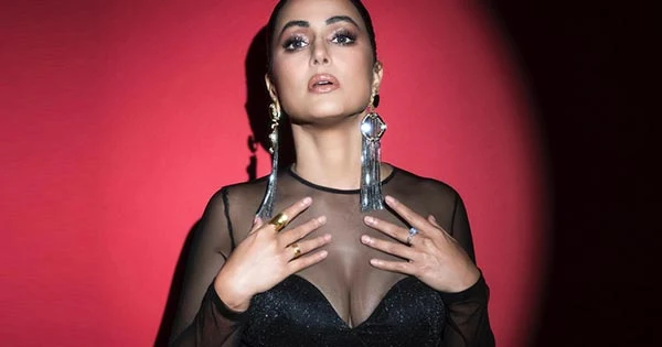 Hina Khan cleavage sheer black outfit award show