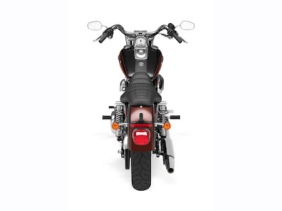 2011_Harley-Davidson_FXDC_Dyna_Super_Glide_Custom_1600x1200_rear