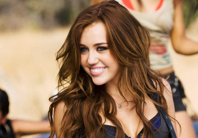 Miley Cyrus Wallpapers Free Download