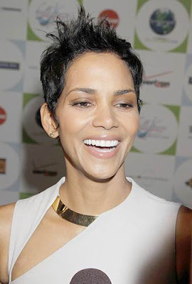 Halle Berry 2010 Silver Rose Gala & Auction